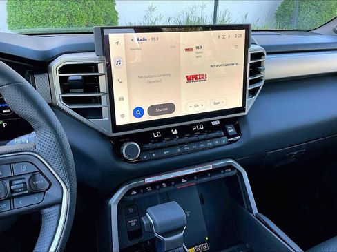 New 2025 Toyota Tundra Limited image 6