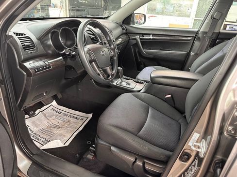 Used 2012 Kia Sorento LX w/ Convenience Pkg AWD/4WD image 12