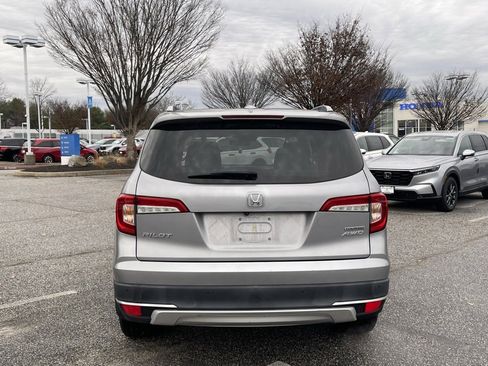 Used 2020 Honda Pilot Touring image 6