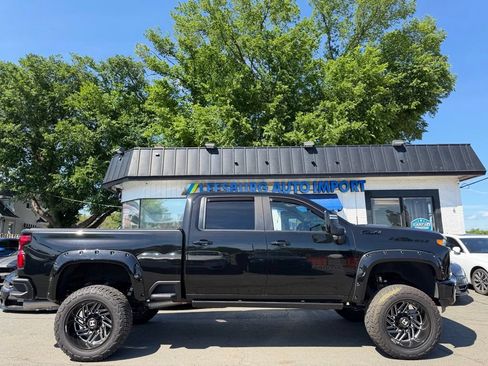 Used 2021 Chevrolet Silverado 2500 LTZ w/ Carhartt Edition AWD/4WD image 6