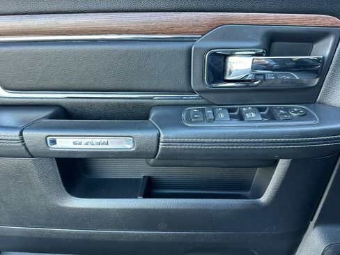 Used 2016 RAM 2500 Laramie AWD/4WD image 11