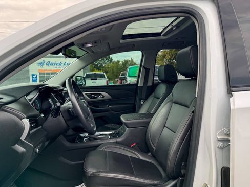 Used 2020 Chevrolet Traverse RS w/ LPO, Floor Liner Package image 20