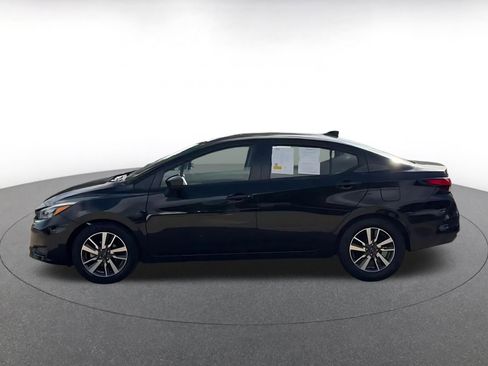 Used 2025 Nissan Versa SV FWD image 9