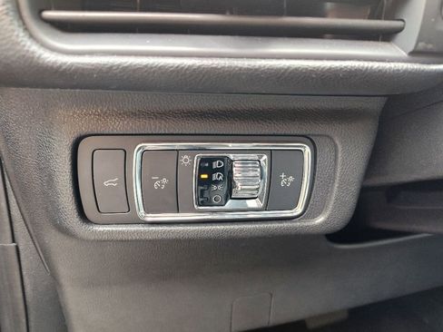 Used 2022 Lincoln Corsair AWD w/ Equipment Group 101A image 19