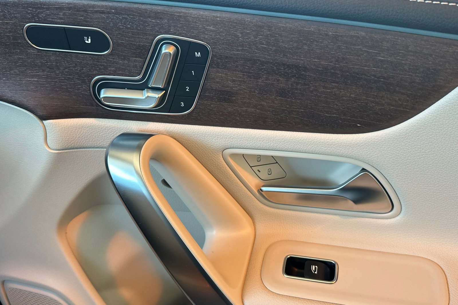Certified 2023 Mercedes-Benz CLA 250 image 23