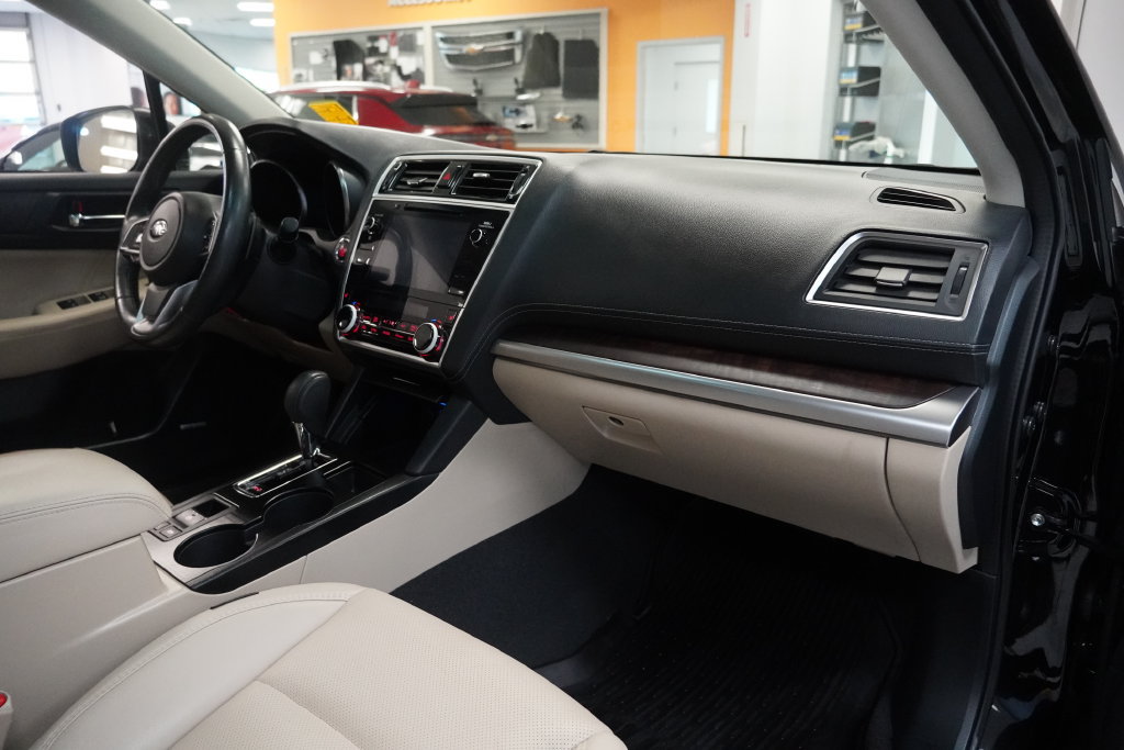 Used 2019 Subaru Outback 2.5i Limited AWD/4WD image 12