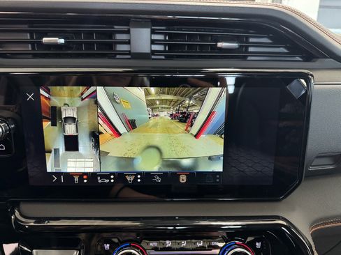 New 2026 GMC Sierra 2500 AT4 image 29