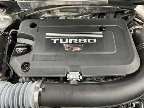 Used 2024 Cadillac XT4 Premium Luxury image 25