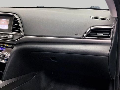 Used 2020 Hyundai Elantra SE w/ Cargo Package (C1) image 15