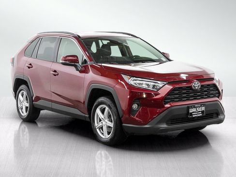 Used 2020 Toyota RAV4 XLE Premium AWD/4WD image 7