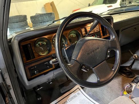 Used 1993 Dodge D/W Truck 350 image 31
