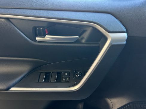 Used 2025 Toyota RAV4 XLE FWD image 13