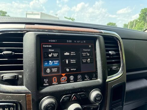 Used 2017 RAM 1500 Laramie AWD/4WD image 25