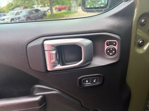 Used 2021 Jeep Wrangler Unlimited Sport AWD/4WD image 16