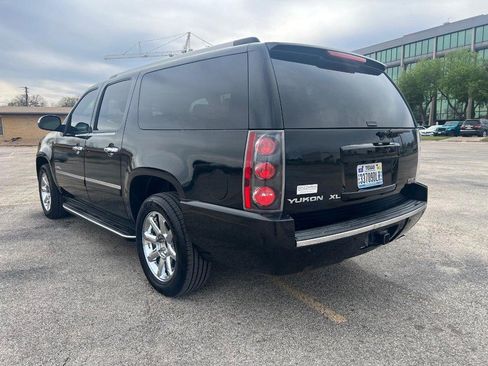 Used 2013 GMC Yukon XL Denali image 7