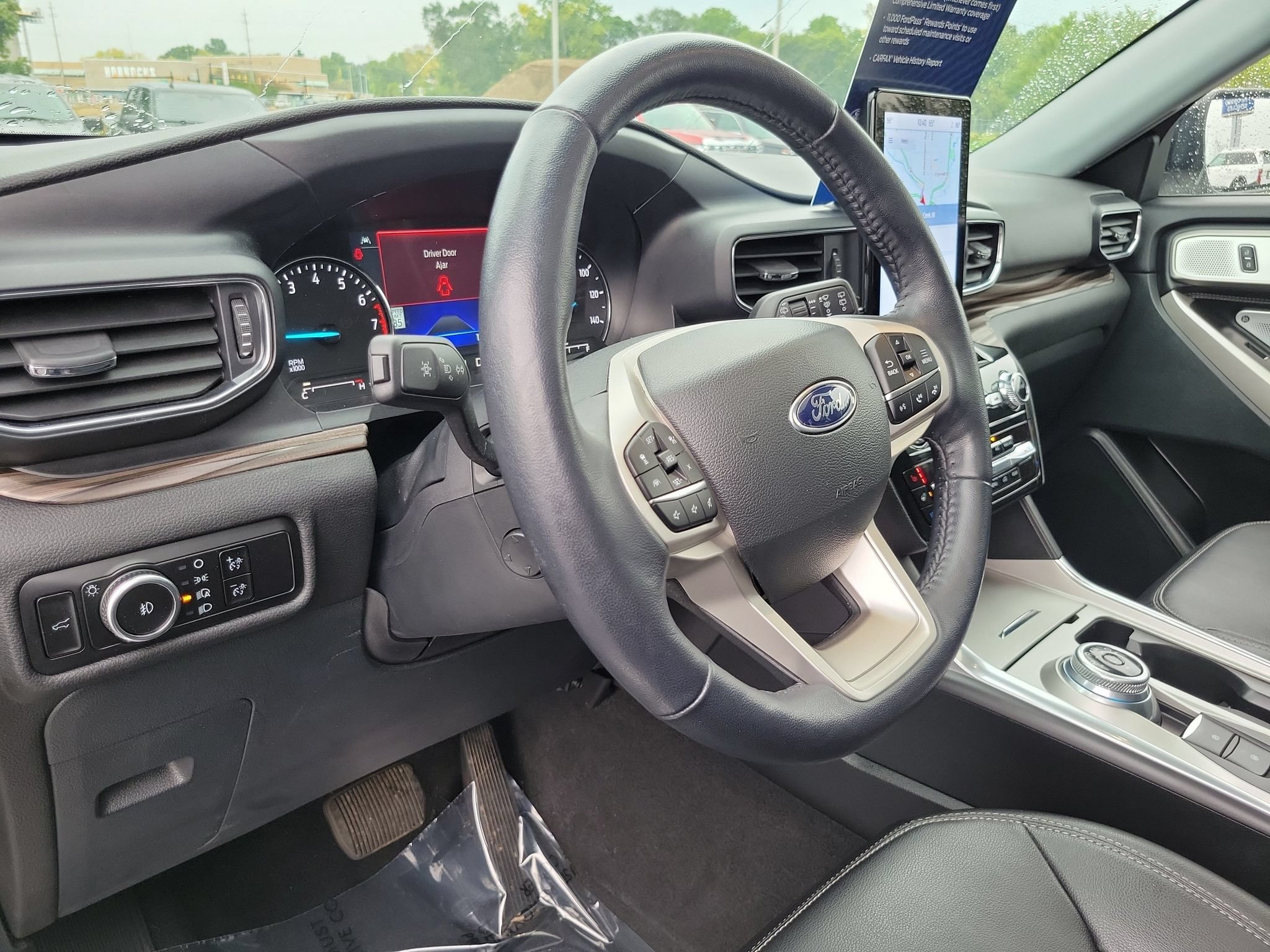 Certified 2023 Ford Explorer Limited w/ Limited Technology Package AWD/4WD image 10