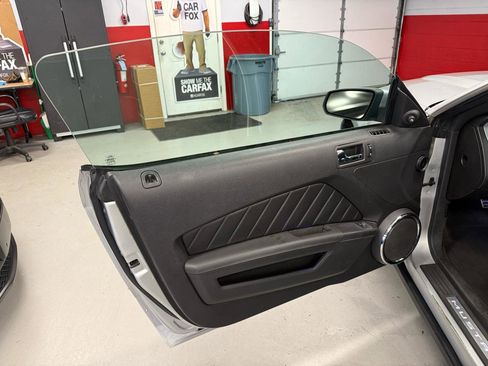 Used 2010 Ford Mustang Coupe image 24