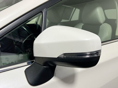 Used 2018 Subaru Crosstrek 2.0i Limited image 12