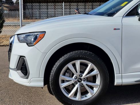 Used 2021 Audi Q3 2.0T Premium w/ Convenience Package image 11