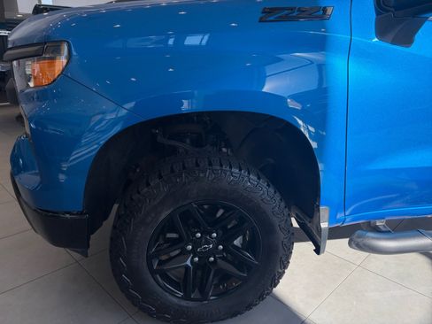 Used 2024 Chevrolet Silverado 1500 Custom Trail Boss w/ LPO, Dark Essentials Package AWD/4WD image 10