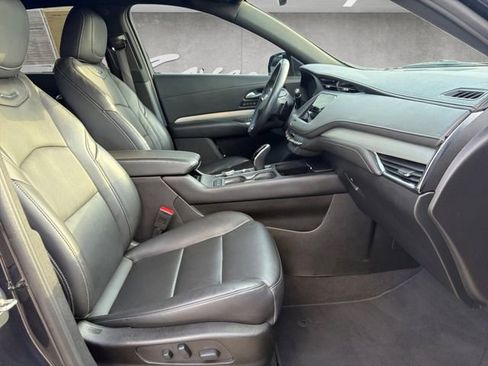 Used 2023 Cadillac XT4 Premium Luxury FWD image 24