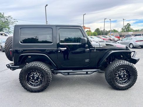 Used 2007 Jeep Wrangler Rubicon w/ Dual Top Group AWD/4WD image 8