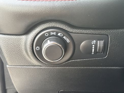 Used 2024 Dodge Durango GT image 25