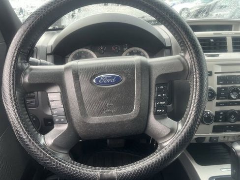 Used 2009 Ford Escape XLT image 15