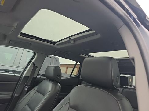 Used 2018 GMC Acadia SLT AWD/4WD image 5