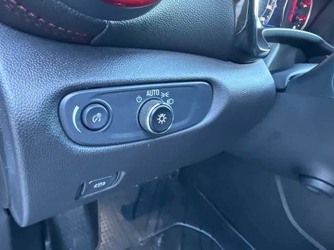 Used 2025 Chevrolet Blazer RS w/ Driver Confidence II Package image 19