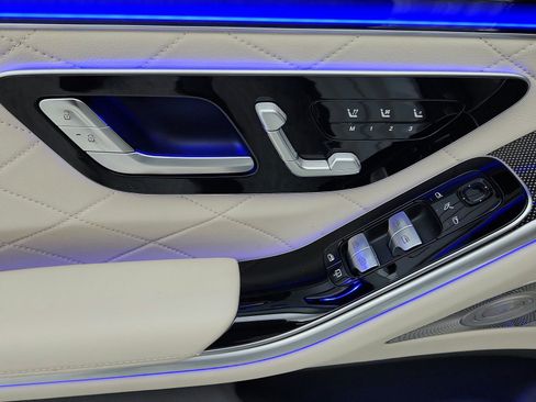 Certified 2025 Mercedes-Benz S 580 4MATIC Sedan image 29