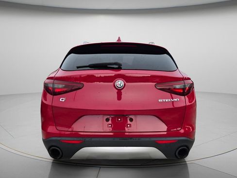 Used 2019 Alfa Romeo Stelvio AWD image 5