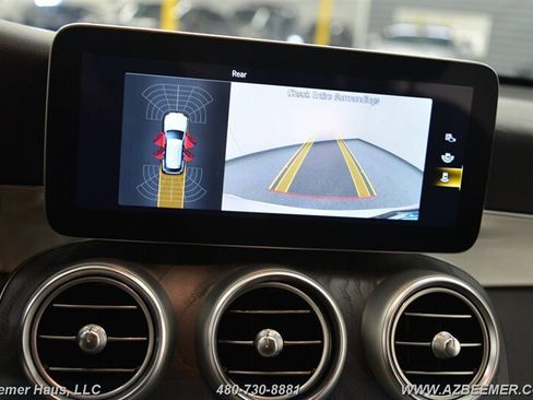 Used 2022 Mercedes-Benz GLC 300 4MATIC image 32