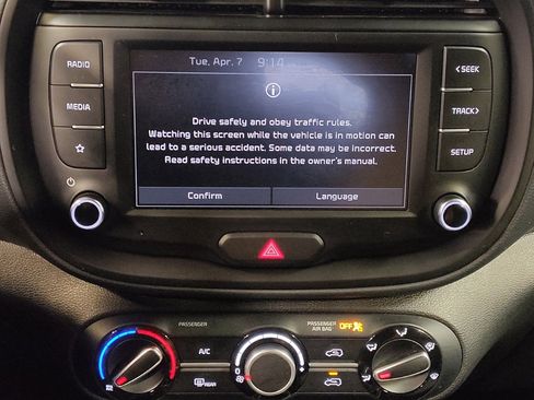 Used 2025 Kia Soul LX image 25