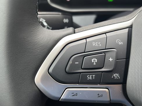 New 2026 Volkswagen Jetta SE FWD image 21