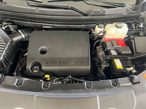 Used 2023 Chevrolet Traverse Premier w/ LPO, Floor Liner Package AWD/4WD image 28