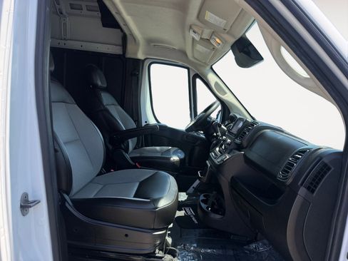 Used 2023 RAM ProMaster 2500 FWD image 18