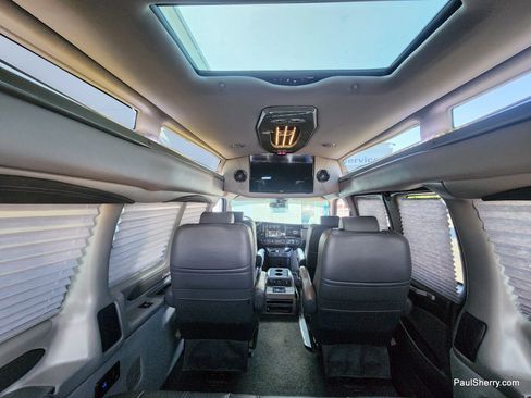 Used 2019 Chevrolet Express 2500 w/ Enhanced Convenience Package RWD image 3