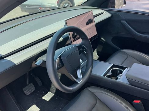 Used 2026 Tesla Model Y Long Range AWD/4WD image 15