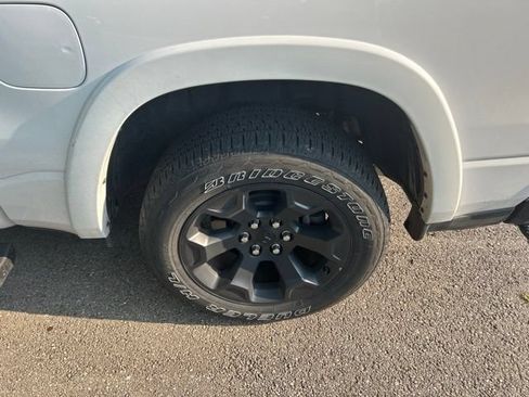 Used 2025 RAM 1500 Big Horn AWD/4WD image 15