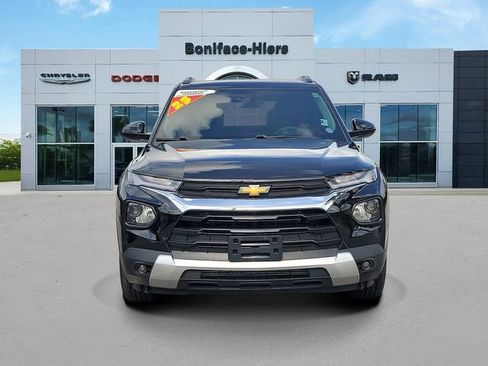 Used 2023 Chevrolet TrailBlazer LT w/ Convenience Package FWD image 2