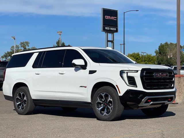 Used 2025 GMC Yukon XL AT4 w/ AT4 Premium Plus Package AWD/4WD image 2