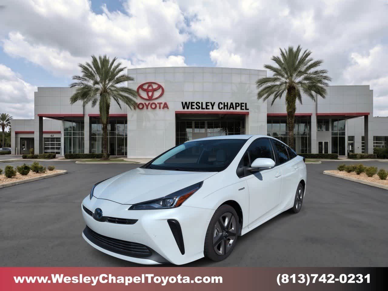 Certified 2021 Toyota Prius XLE FWD image 1