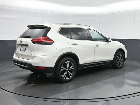 Used 2017 Nissan Rogue SL w/ SL Premium Package AWD/4WD image 7