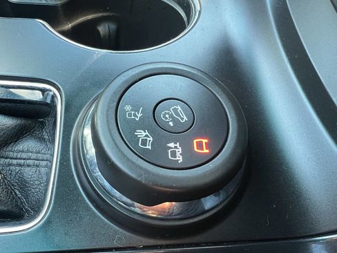 Used 2016 Ford Explorer Sport image 32