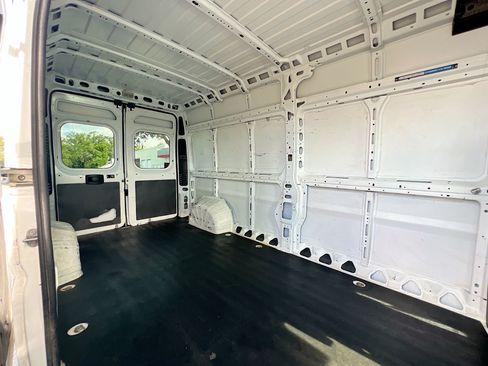Used 2022 RAM ProMaster 2500 FWD image 33