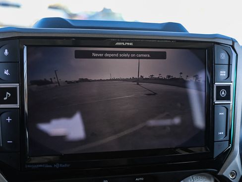 Used 2015 Jeep Wrangler Unlimited Sahara AWD/4WD image 23