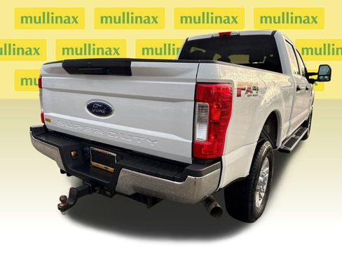 Used 2019 Ford F250 XL w/ STX Appearance Package image 4