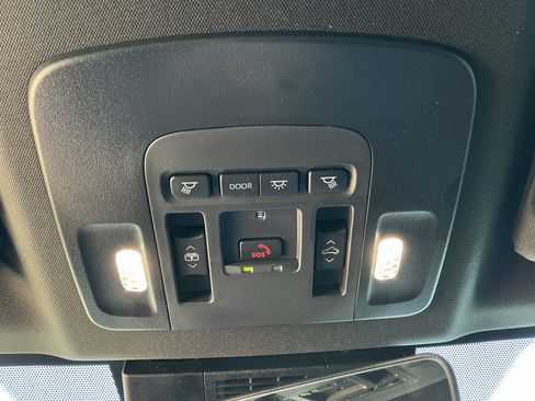 Used 2025 Toyota Camry XSE AWD/4WD image 30