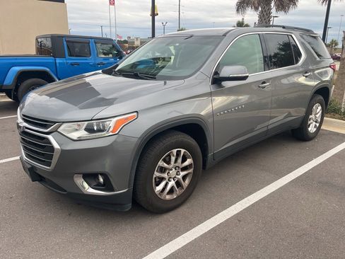 Used 2019 Chevrolet Traverse LT image 1